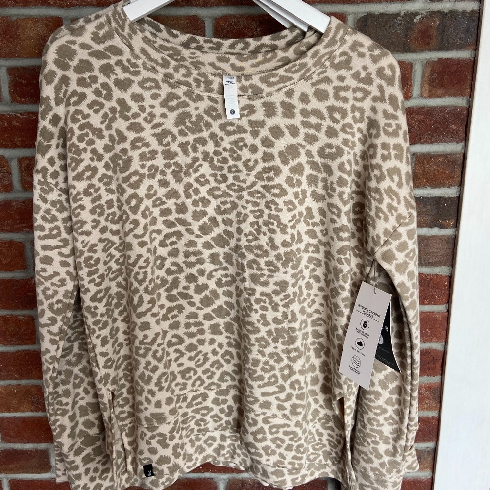 Glider long sleeve oat milk/leopard